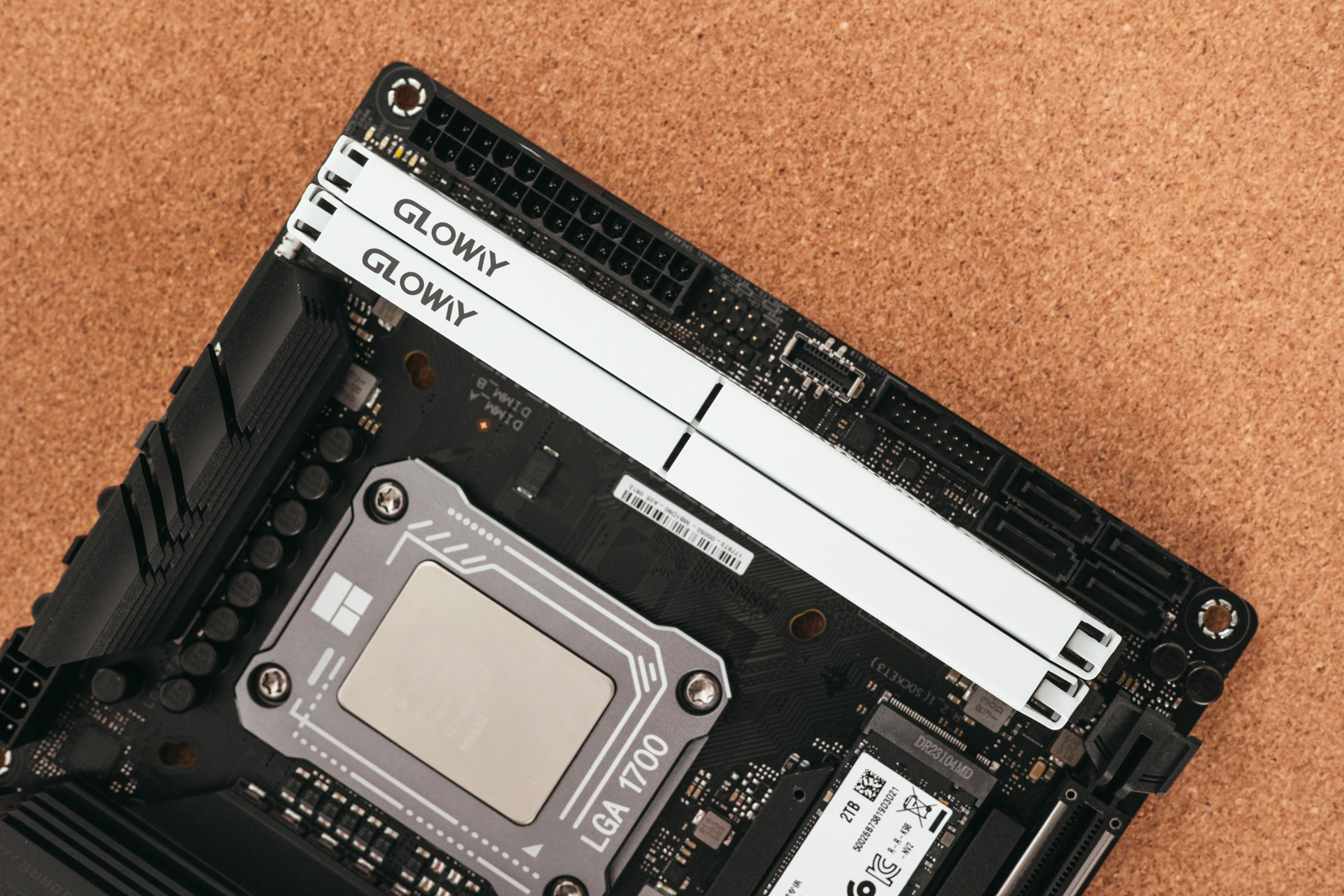 11l 性能小钢炮,华硕b760i 联力a4h2o装机分享_散热器_供电_内存