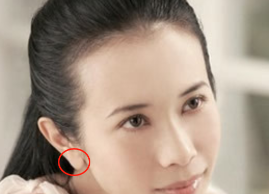 女人_耳朵_人中