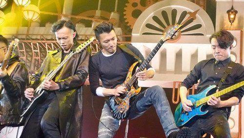 谢霆锋后厨展示才艺,友人双双成对,网友:就缺王菲_梁汉文_生活_大厨