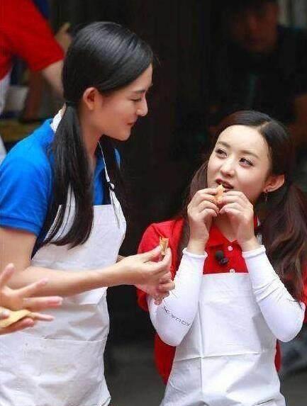 谢娜诞下双胞胎,周杰伦祝福喜获貂儿,"二弟"赵丽颖还差一把锁_张杰