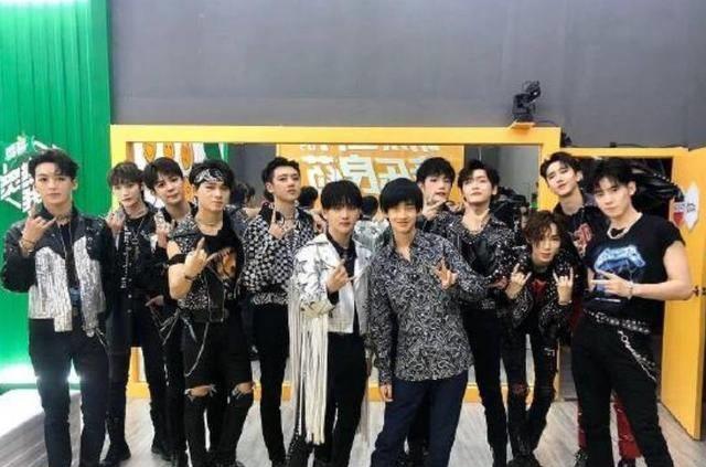 r1se或全员出席平台颁奖晚会,"塌房风波"已成过往_合体_活动_组合