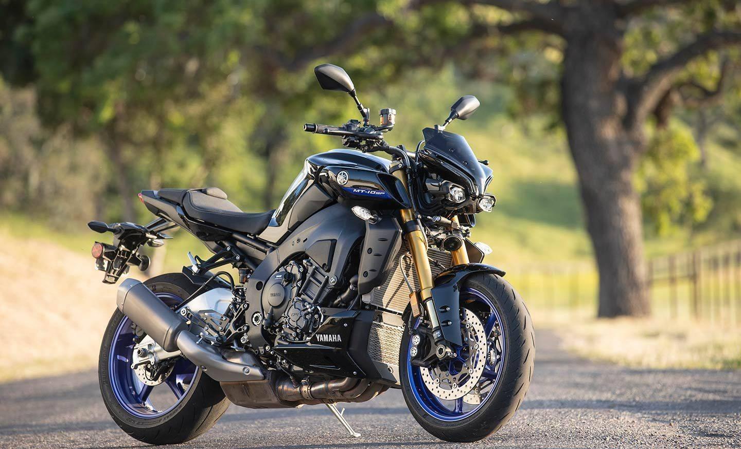 三款高性能运动型摩托车对比,哪一款更具优势?_发动机_系统_evo