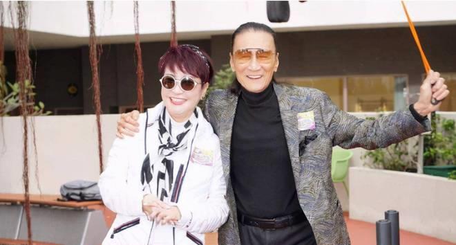 86岁谢贤为胡枫店铺站台!