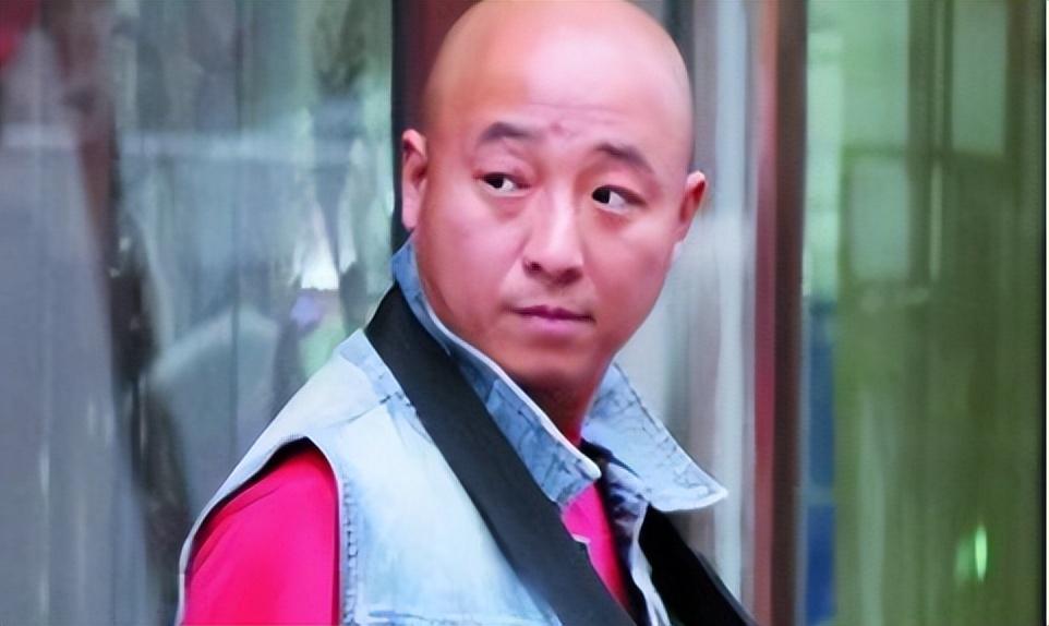 "狠人"周晓鸥:21岁出道,28岁成乐坛霸主,52岁因演技太好挨骂_零点乐队