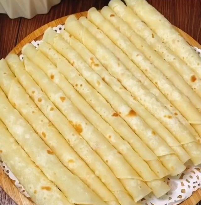 京酱肉丝卷饼,有多少人爱吃?原来在家也能做!