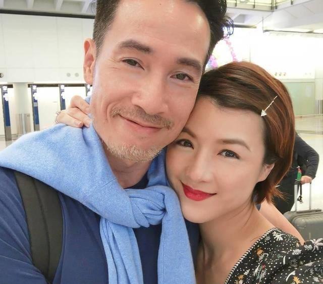 泳装亮相,泳衣deep v高叉显得格外迷人,而陈茵媺亦十分享受阳光与海滩