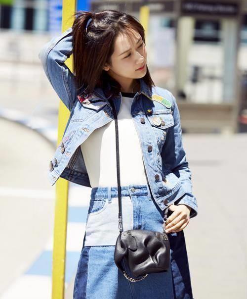 杨紫牛仔套装1_照片_服饰_穿着