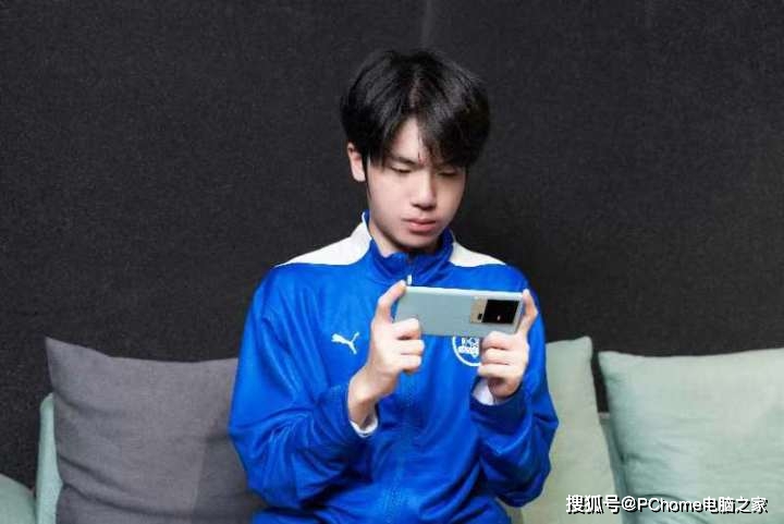 estarpro花海训练画面露出 iqoo 11s新配色吸睛_手机_亚运_杭州