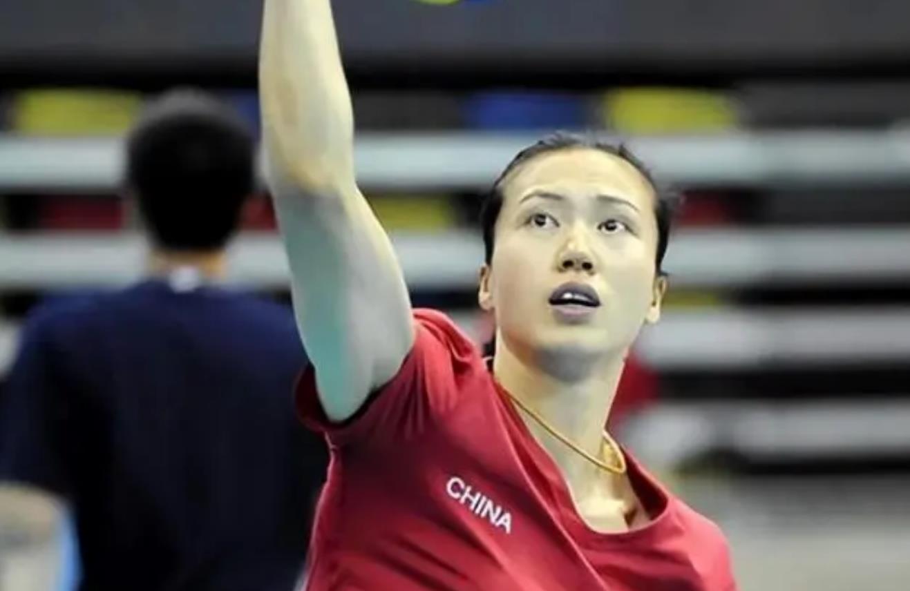 前女排队长周苏红:照顾瘫痪丈夫5年后离婚,2婚改嫁大9岁富商_汤淼