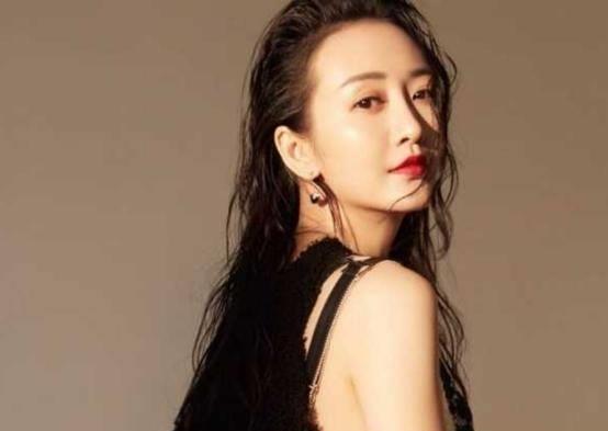 杨钰莹的温柔有种脆弱感,王鸥不会她很温柔,但是绝不脆弱_节目_女性