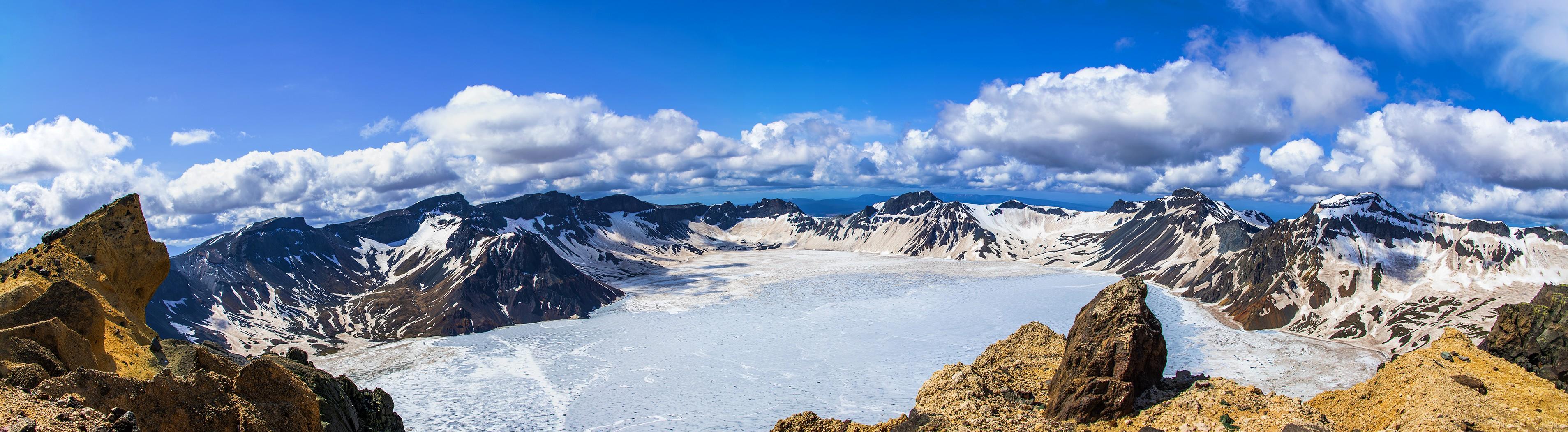 长白山天池,是"世界上海拔最高的火山湖"吗?_山顶_湖面_飞瀑