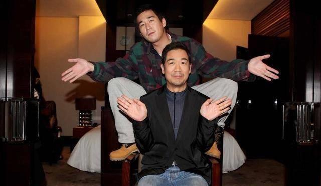 张国立独子张默:姜文,冯小刚捧起的阿斗,星二代变万人嫌_父亲_工作