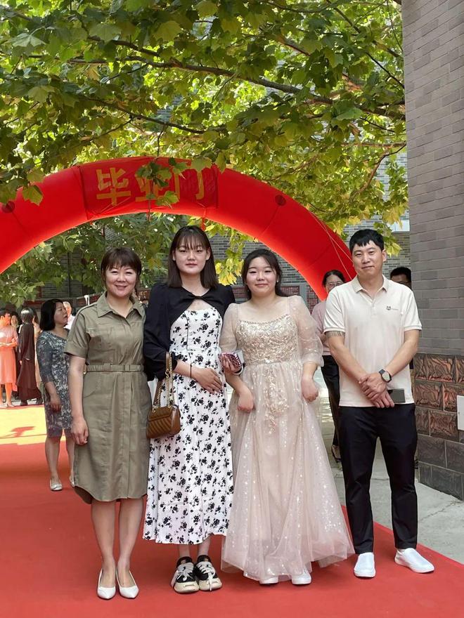 毕业典礼暨成人仪式 | 青春不散场 逐梦再启航_高三_家长_同学