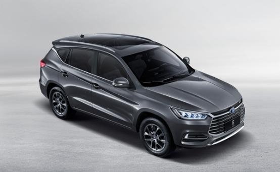 99万,顶配车型指导价格为8.99万,相比老款比亚