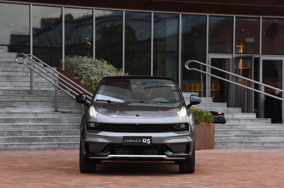 领克轿跑suv将下月上市,"狐狸精"颜值,坐等沃尔沃动力?