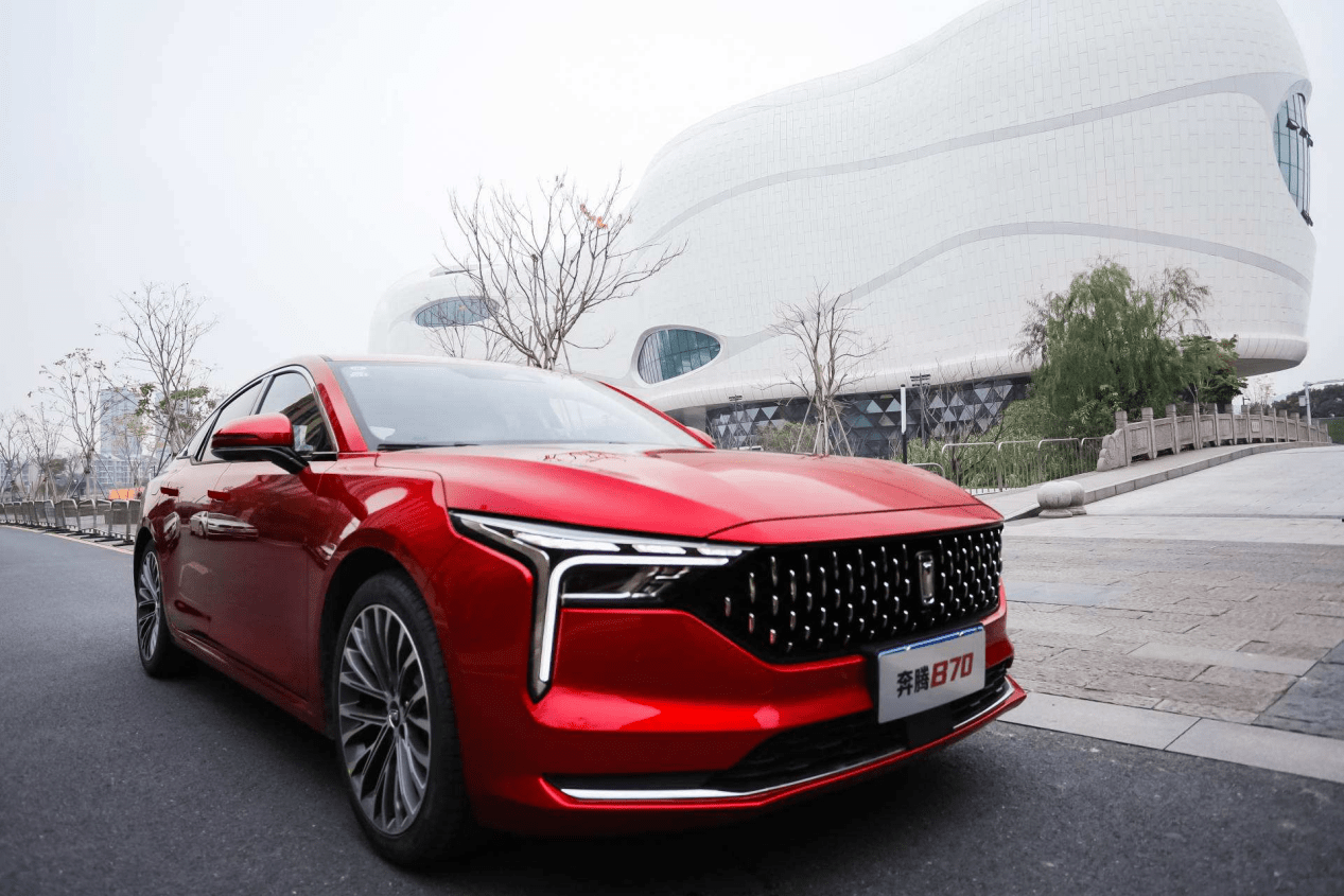 第三代奔腾b70安全测试再拿5星