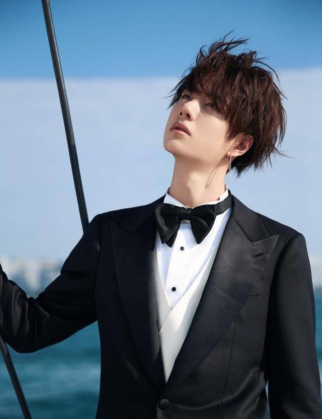 记得争c输给蔡徐坤的朱正廷吗?_新风暴_舞台_舞蹈