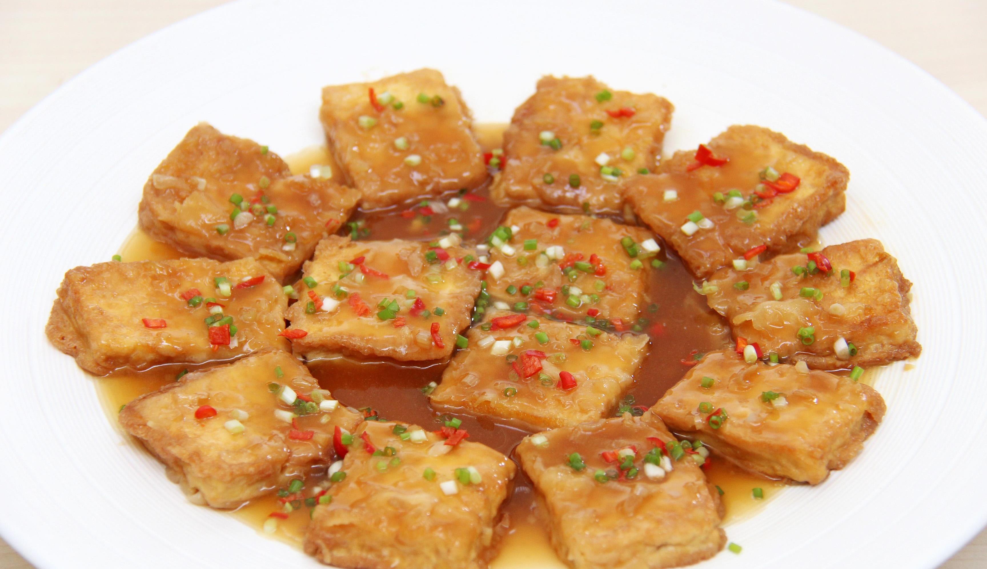 经典鲁菜锅塌豆腐 做法其实很简单 在家也能做出正宗的味道_美食_小火