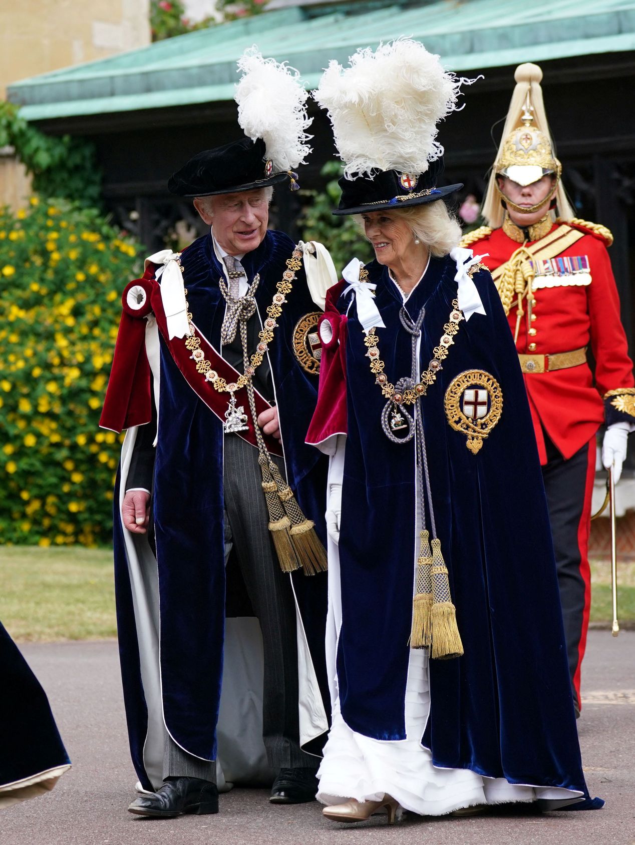 嘉德勋章(order of the garter)是由英格兰国王爱德华三世,在1348年