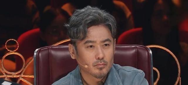 电影版《半生缘》一直觉得选角最成功,黎明的沈世钧温和敦厚简直和