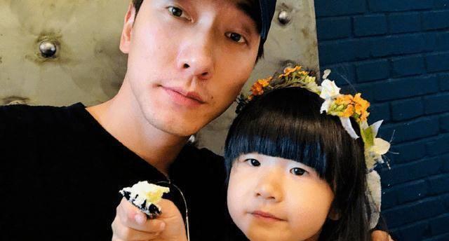 张若昀首谈女儿,眼神好温柔的奶爸,他们的女儿一定很幸福_父亲_儿子