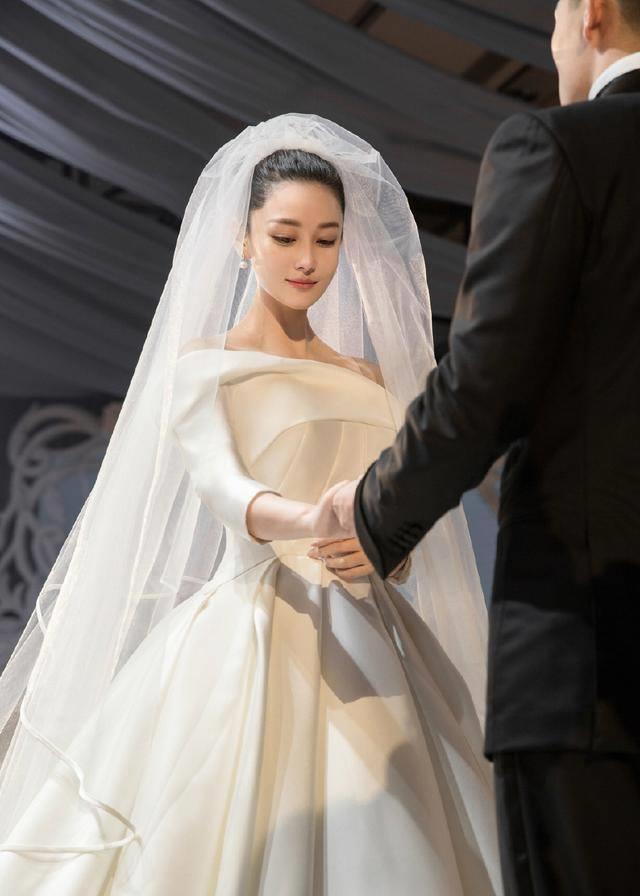 张馨予婚礼伴娘图片