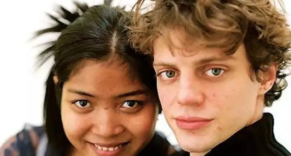 原型整部电影没看到女人爱男人,眼里只有钱,从不站在男人的角度考虑