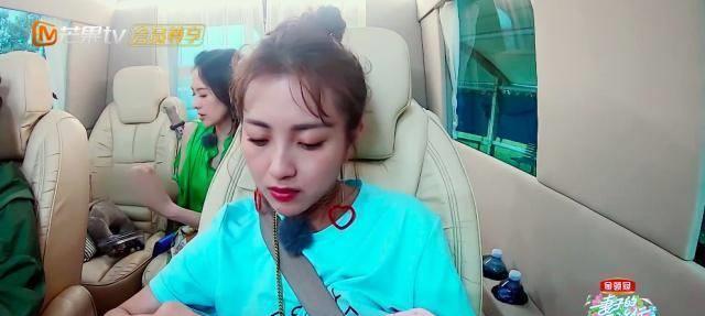 被谢娜换到第二排_包文婧_袁咏仪_时候