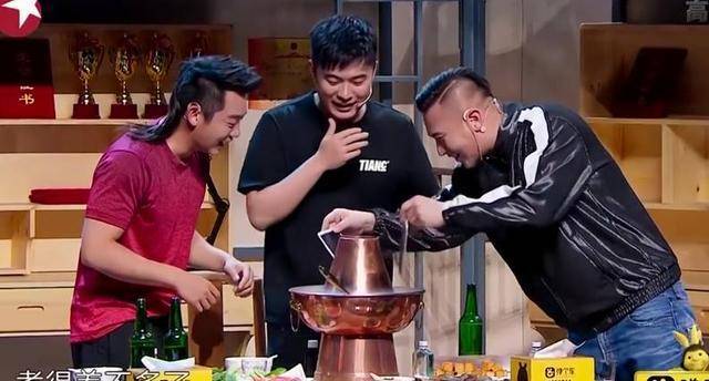 郑恺陈赫的演出获得成功,张殿伦却成为关键,他的救场方式很机智_表演