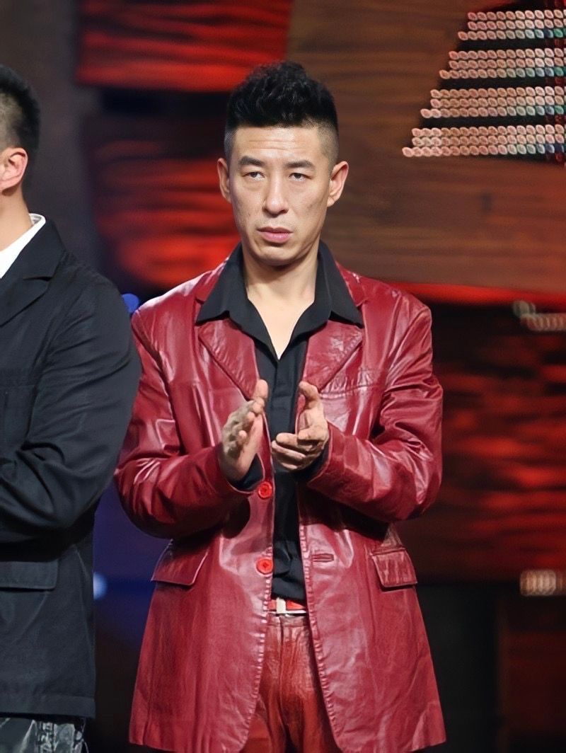 这部电视剧中用了很多水浒传和征服的演员,角色反差很大_高群书_扮演