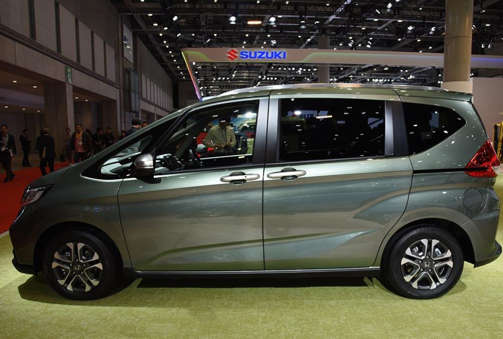 本田侧滑门mpv亮相东京,内饰更精致,若引进谁还要飞度?