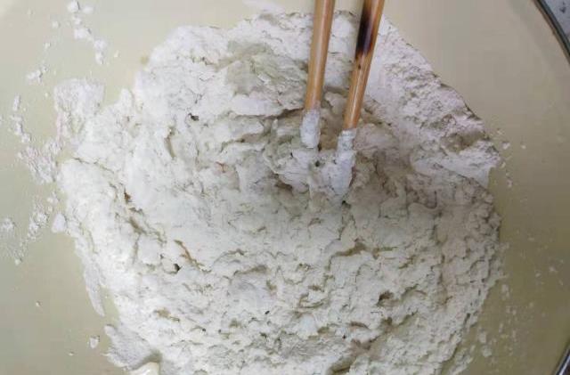 黑白配，双色花卷来啦。它来啦它来啦。-双色花卷视频教程全集