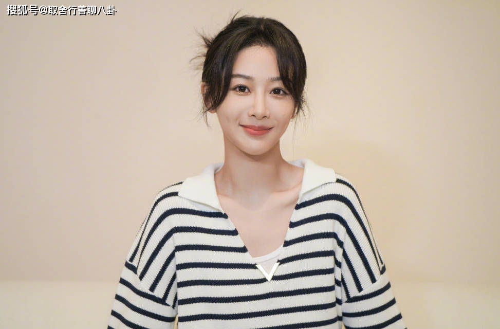 比如:《家有儿女》《女孩冲冲冲》《幸福来敲门》《花非花,雾非雾》