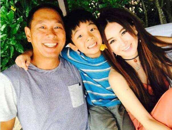 她曾差点被卖掉,合作刘德华成名,嫁入豪门,因不能生育收养孤儿_温碧霞