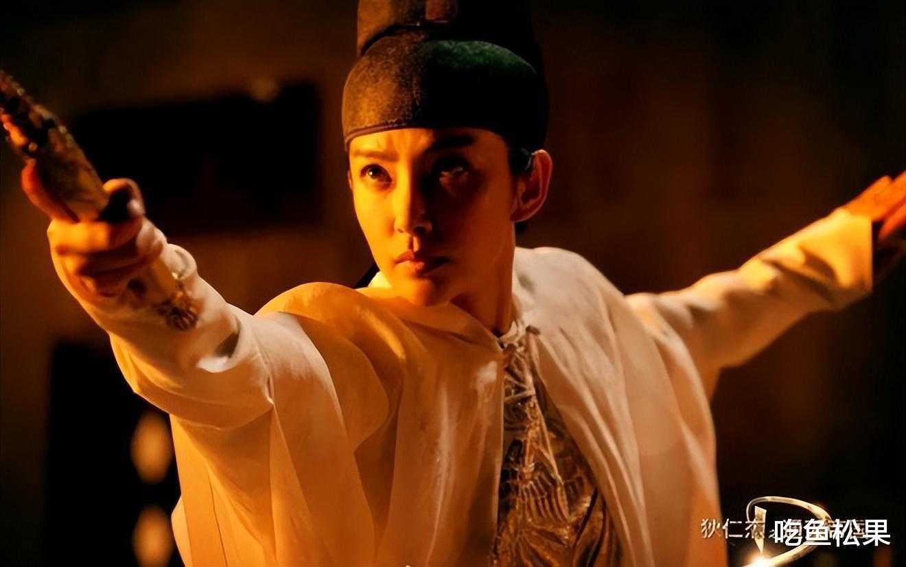 李冰冰颜值被低估!50岁仍保持好身材和面容,演艺界的丹顶鹤!