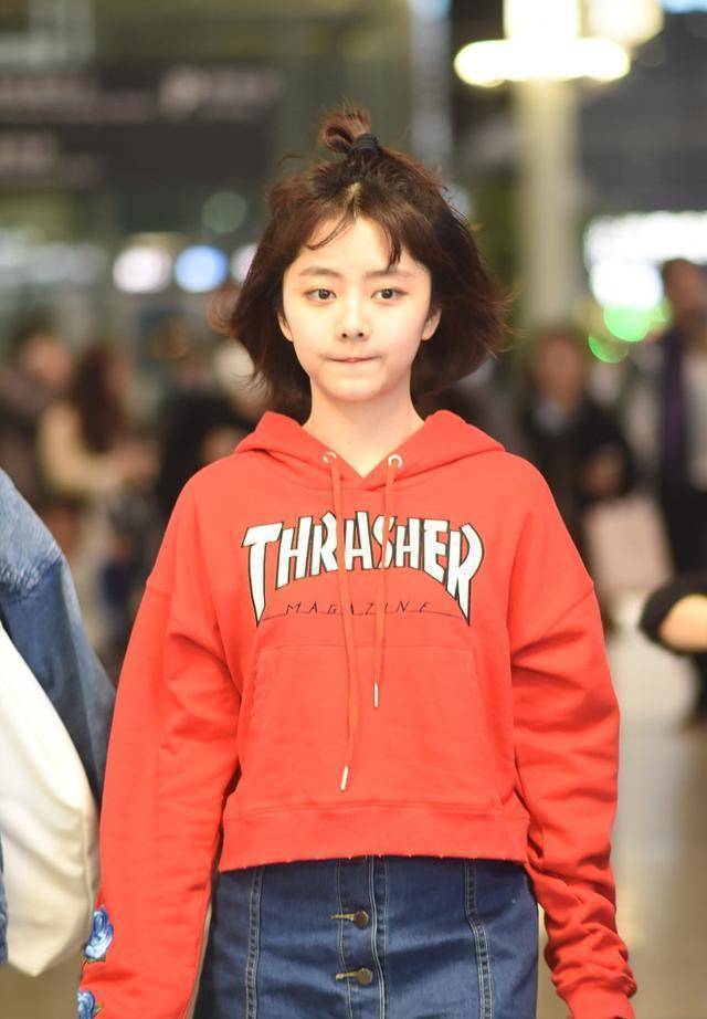 谭松韵持续"霸榜"热度不减,萧亚轩凭借多名前男友居热搜第三_吐槽