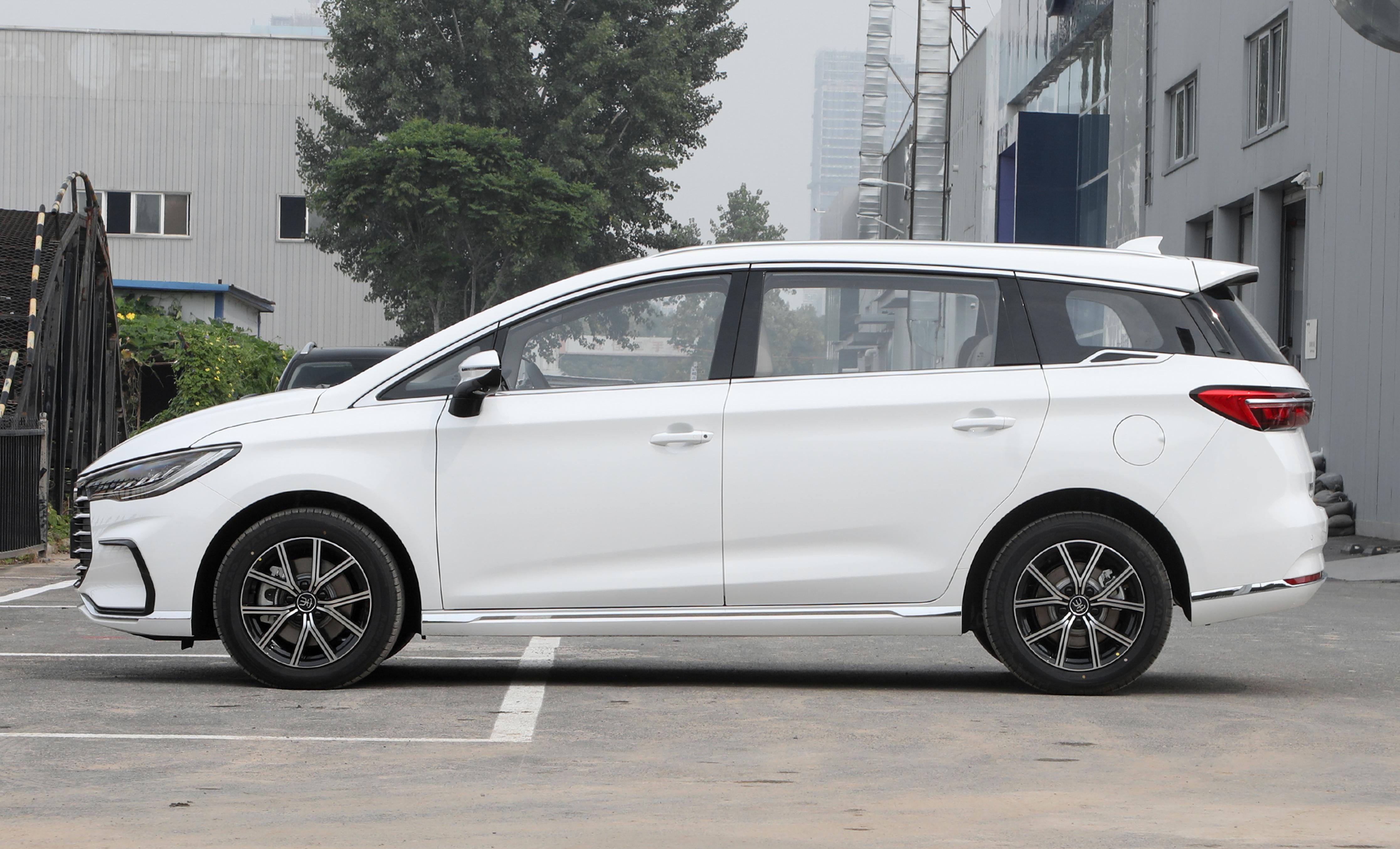 首付4万7千多,月均花费4473元的宋max dm-i是否值得买