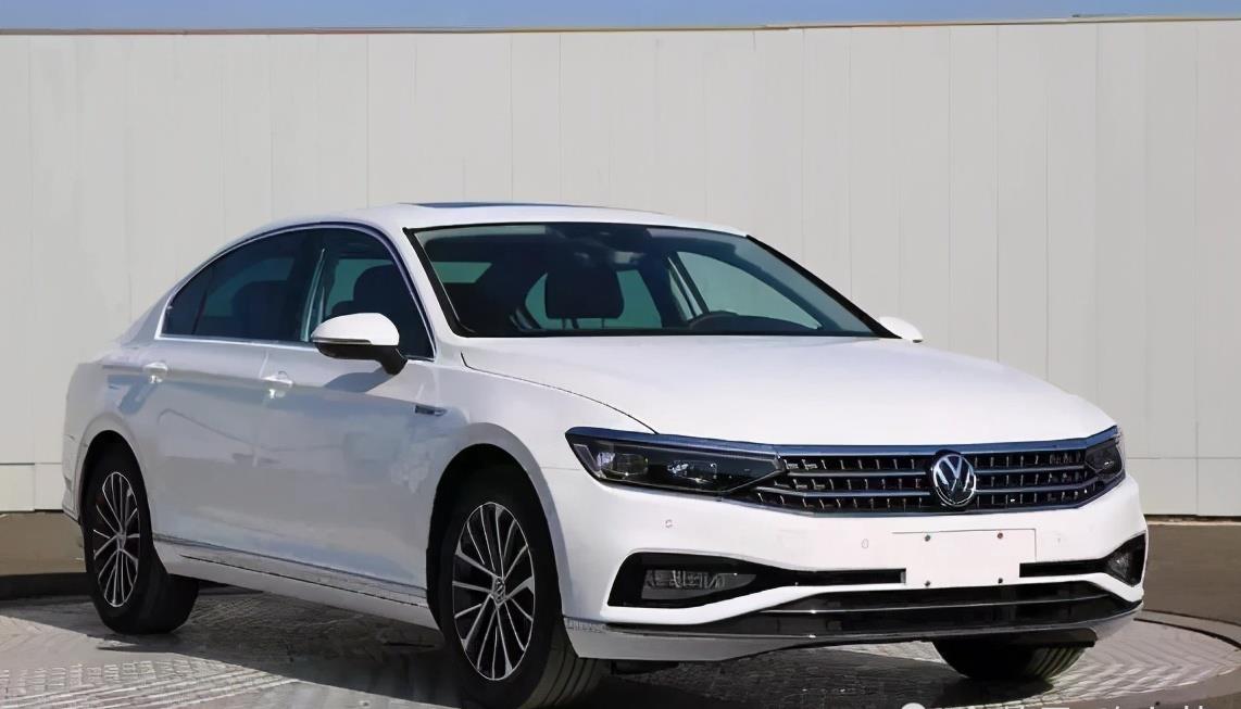 大众"b9迈腾"换脸成功!正式取消1.4t引擎,逆袭凯美瑞?