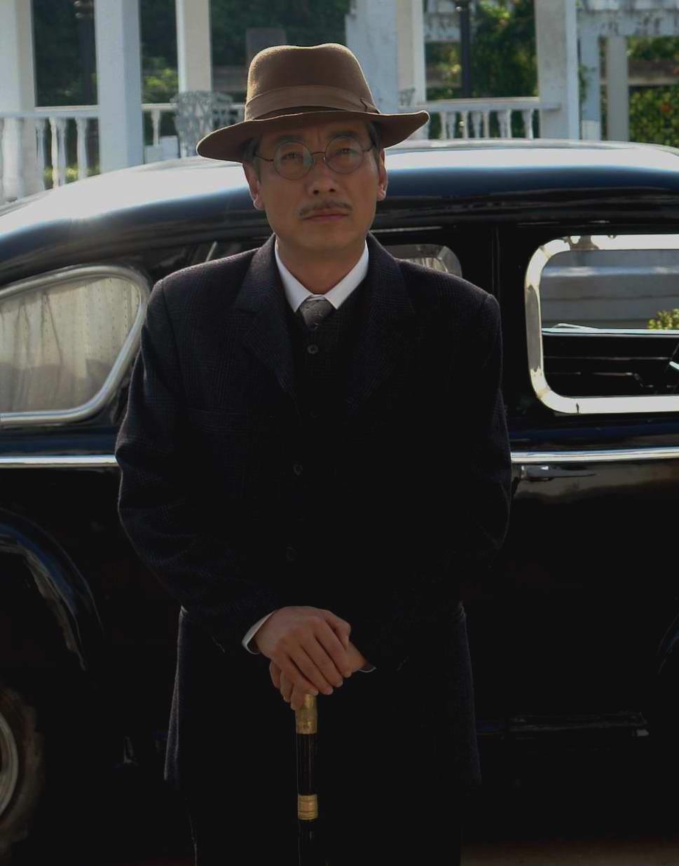 一级演员啜二勇:女儿是知名演员,被陈道明赏识,观众也很喜欢_表演