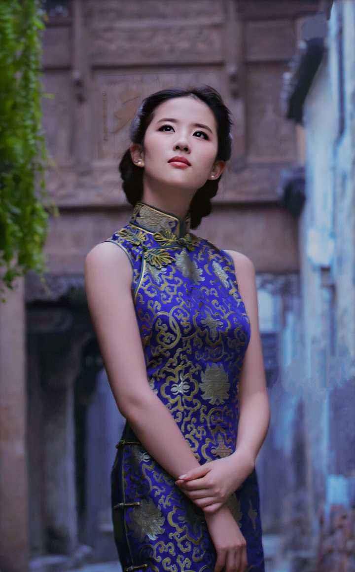 姐姐,刘亦菲,李宇春等女星的旗袍造型,谁是你心中的旗袍女子呢?