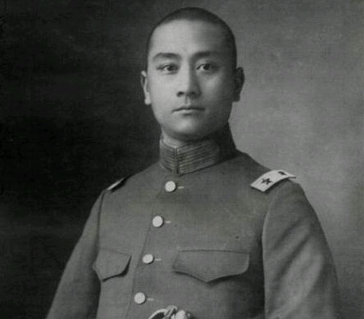 他曾22天收复180万领土,却在睡觉时被杀害,如今坟头长满野草_徐树铮