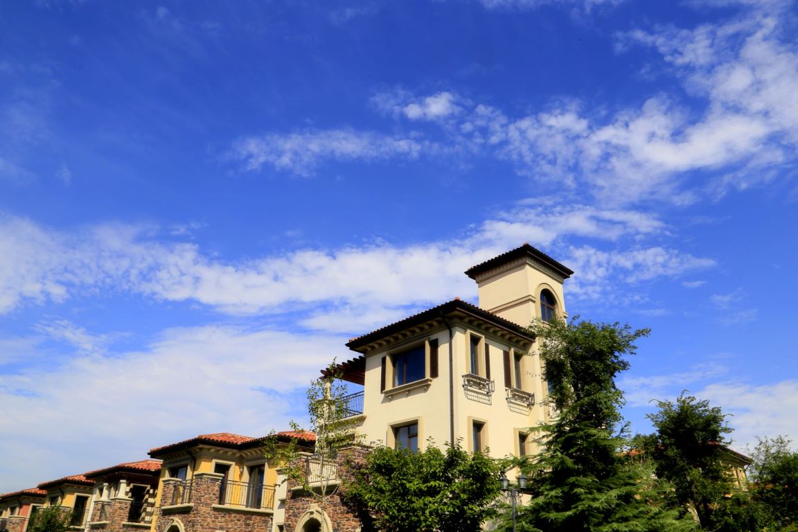 即墨片区的开篇之作,位于青岛市蓝色硅谷核心区及中央温泉别墅区中心