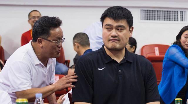 从女排到三人男篮,我们终究败给了自己,郎平和姚明有同样的烦恼_比赛