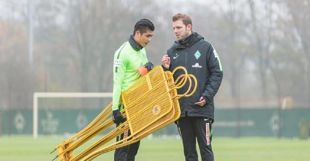 不莱梅又要"骗"张玉宁,再蹉跎一年连中超也不会要_比赛_联赛_中锋