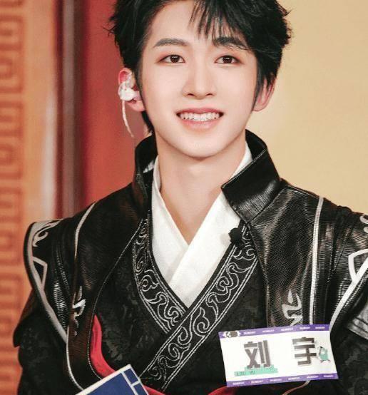 刘宇又丢c位,周柯宇排名大降_阶段_支持_节目组