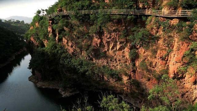 中国旅游景区大全之河南新密伏羲山大峡谷_王莽_刘秀为_岩石