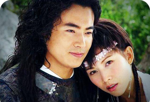 的老公就是张晋,他们也是因戏结缘,当年一起出演的作品是《水月洞天》