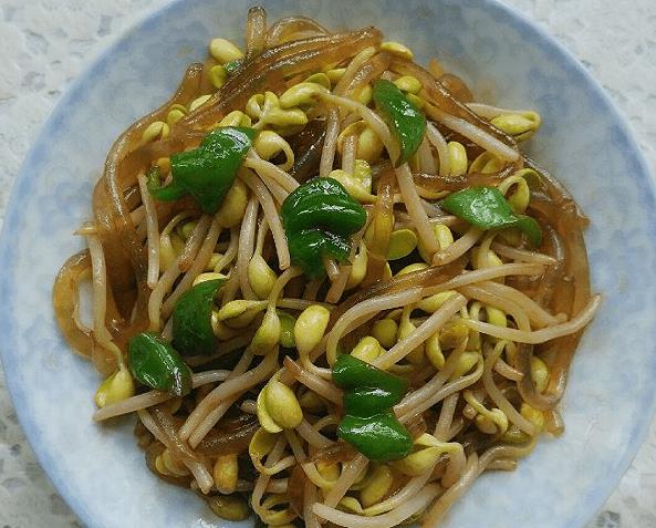 原创            炒豆芽加一物，好吃又下饭，色斑消失了，养颜又减龄，轻松瘦下来（炒豆芽菜的方法）