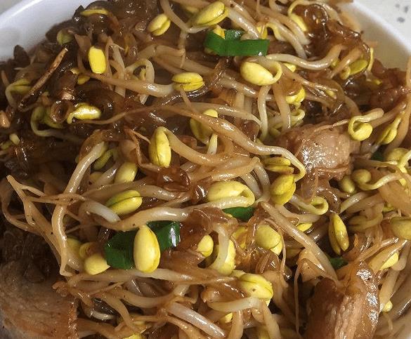 原创            炒豆芽加一物，好吃又下饭，色斑消失了，养颜又减龄，轻松瘦下来（炒豆芽菜的方法）