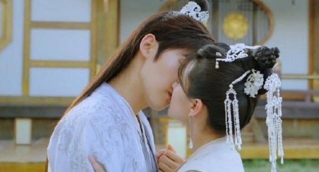 《双世宠妃3》热播中,邢昭林携甜宠新剧来袭,女主却不不是梁洁_进行